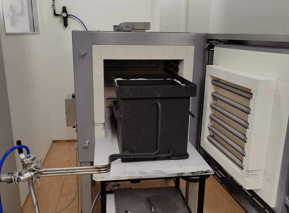 Nabertherm heat treating oven