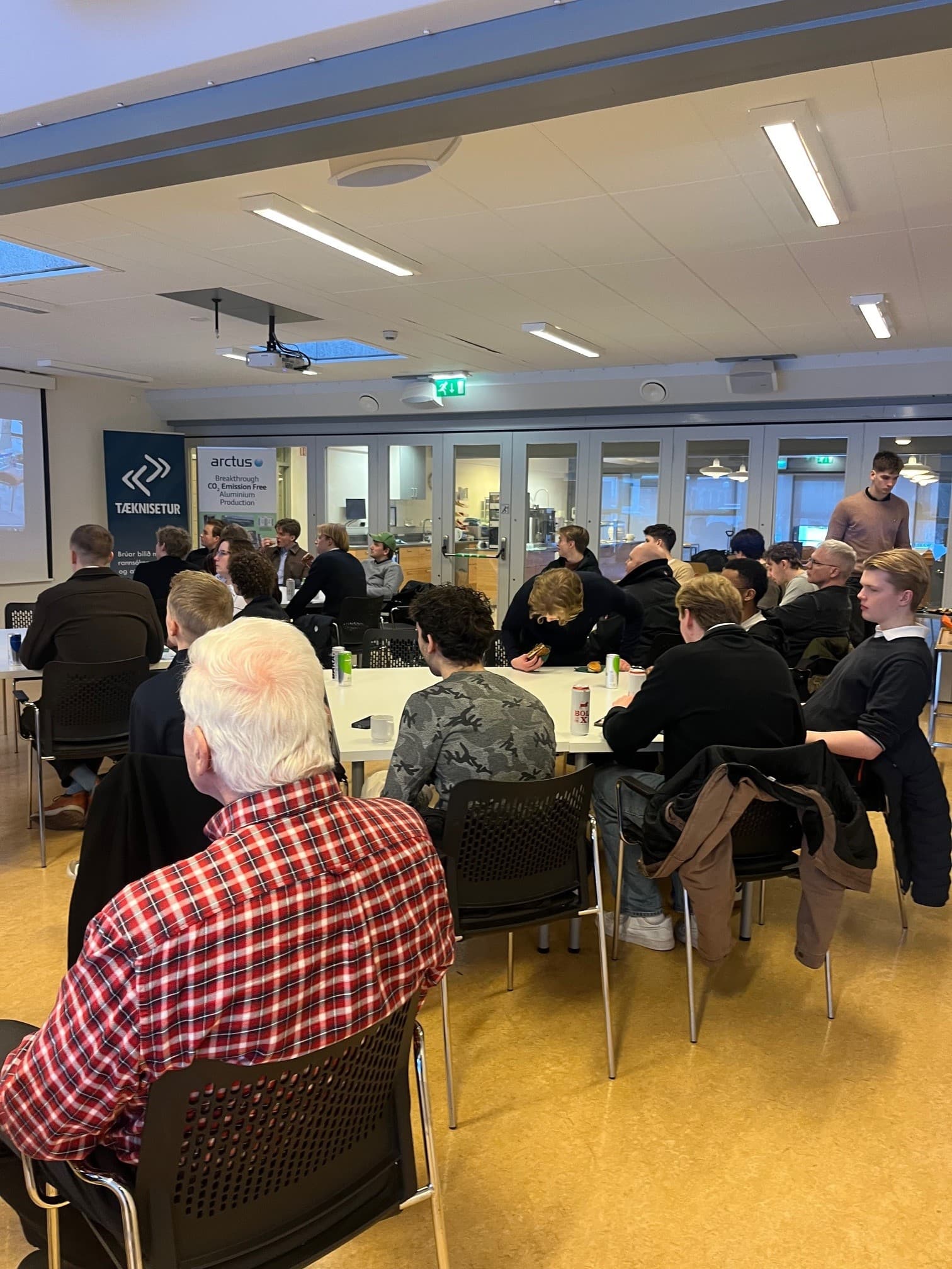 Engineering Students Visit – Insight into Innovation and Research